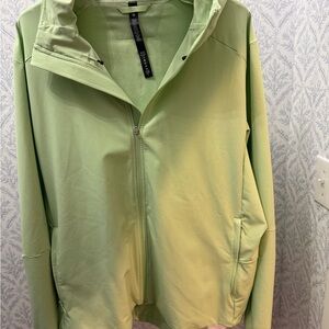 EUC Lululemon Green Men’s Pace Breaker Jacket